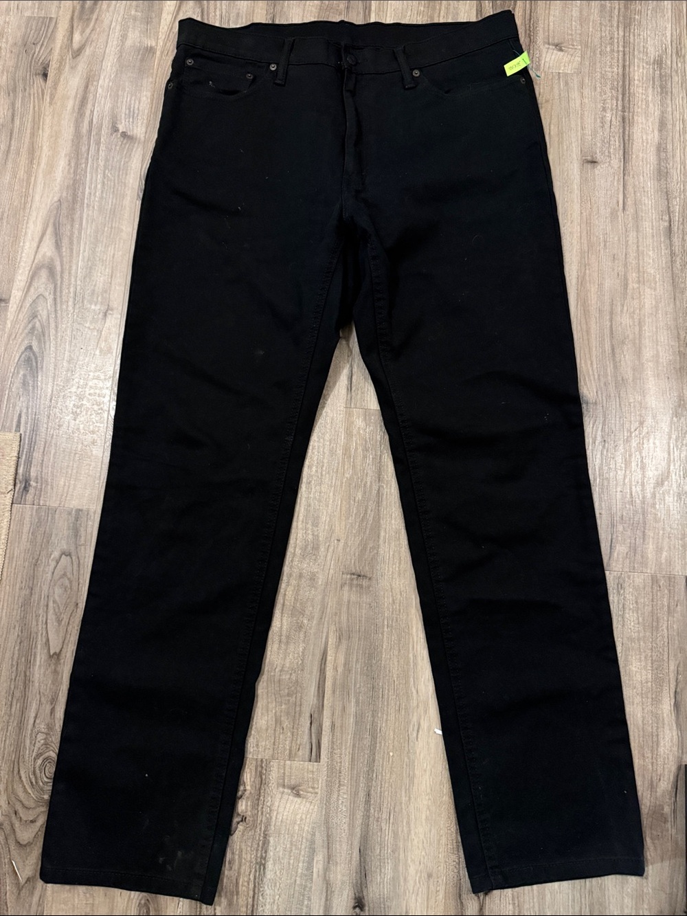Levi's Men's Black Slim Straight Jeans